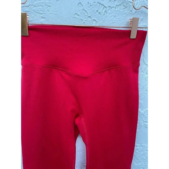 PINK Active Womens High Rise Crop Leggings Red Sz S - Picture 3 of 11